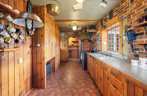 North Saanich House | Top Gun Acres