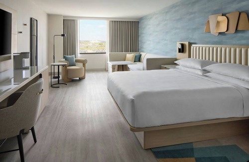 Etobicoke Hotel | Toronto Airport Marriott Hotel