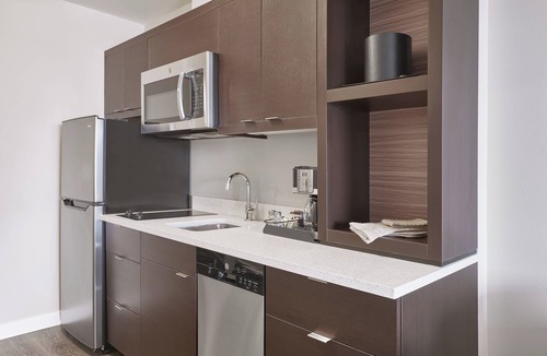 Medicine Hat Hotel | TownePlace Suites by Marriott Medicine Hat