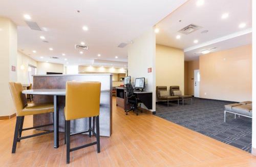 Southwest Edmonton Hotel | TownePlace Suites by Marriott Edmonton South