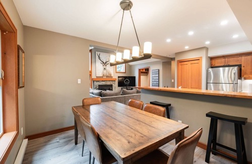 Blackcomb Condo | Townhome | Complex hot tub | BBQ | Free Parking