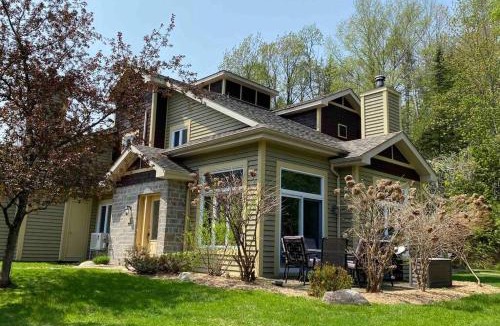 Mont-Tremblant Apartment | Townhouse cottage-style Tremblant