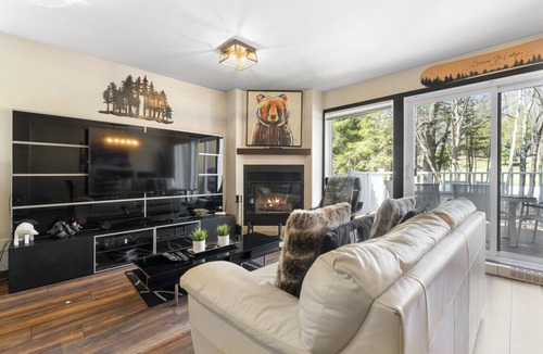 Mont-Tremblant Villa | Townhouse with Free Shuttle to Tremblant Resort