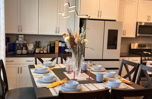Durham Villa | TPV - Buckingham - 10 mins - Airport/Duke/Downtown