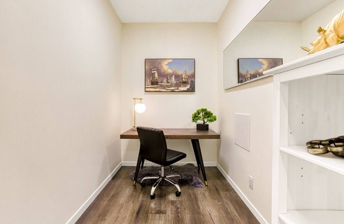 Beltline Apartment | Tranquil Getaway w/ Private Den, Patio & Smart TV