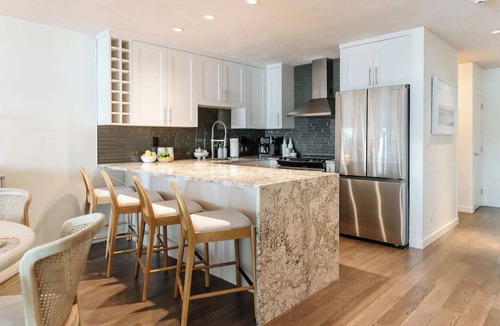 Central Okanagan Condo | Tranquil Lakeside Escape - Casa Loma