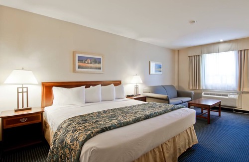 Trenton Hotel | Travelodge by Wyndham Trenton