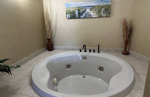 Amherst Hotel | Travelodge by Wyndham Amherst