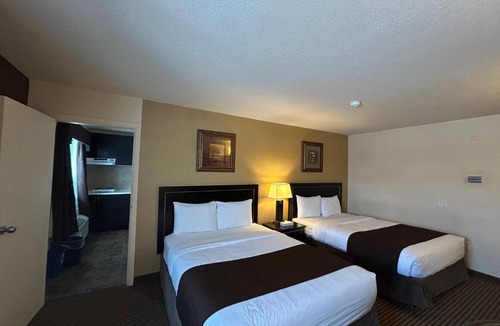 Valleyview Hotel | Travelodge by Wyndham Valleyview AB