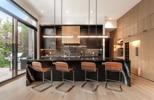 La Conception Ski Chalet | Tremblant 5BR Chalet | Hot Tub, Cinema, Games
