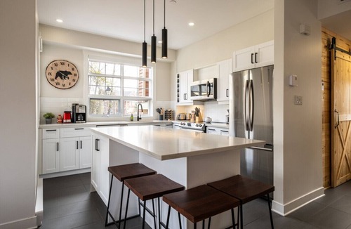 Tremblant-Les-Eaux Condo | Tremblant Prestige - Les Eaux 233-2