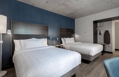Gay Village Hotel | Tru by Hilton Montreal centre-ville