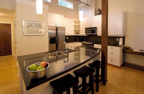 Regional District of Nanaimo Cottage | TW 43 - Quite Forest Cottage Next to Rathtrevor Beach