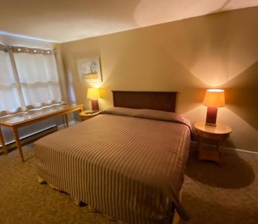 Lumby Hotel | Twin Creeks Motel