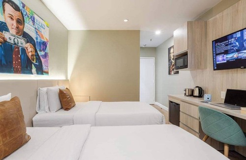 Gay Village Hotel | Twin Nest – Berri-UQAM Stay