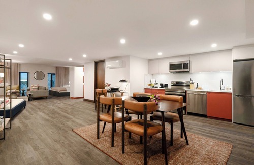 Old Montreal Apartment | Two-Bedroom Suite | Private Apartment Old Montreal, Quiet Retreat, King Bed
