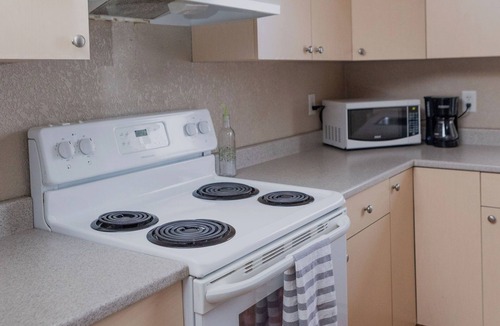 Moncton Apartment | U04 - Quiet, peaceful & cozy stay