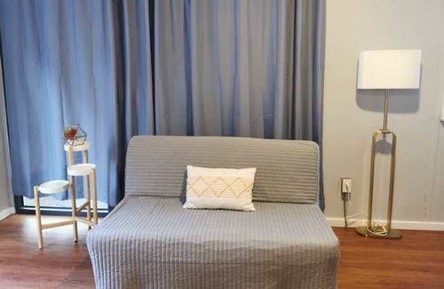 Sliammon Apartment | U1 Seaside Serenity: Seal Bay Glamping Retreat