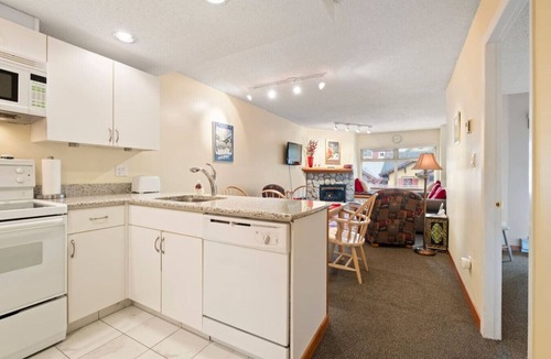 Whistler Creekside Apartment | Ultimate Creekside Ski Base Pool, Hot Tub, Sauna