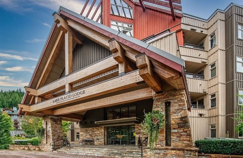 Whistler Creekside Apartment | Ultimate Creekside Ski Base Pool, Hot Tub, Sauna