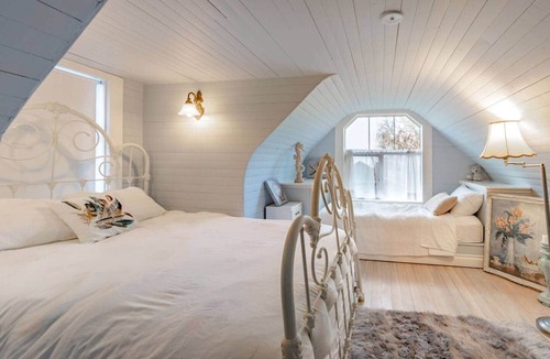 Chemainus Bed & Breakfast | Unique Island Ocean Room