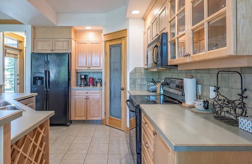Silver Star Mountain House | Upgraded Townhouse with BBQ, Hot Tub, Laundry and Gear Room!