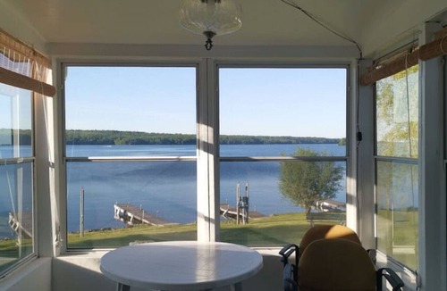 Rideau Lakes Cabin | Upper Rideau resorts waterfront cabin#2
