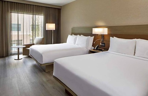 Durham Hotel | Upscale Durham Hotel Stay Minutes from Duke University and Downtown Attractions