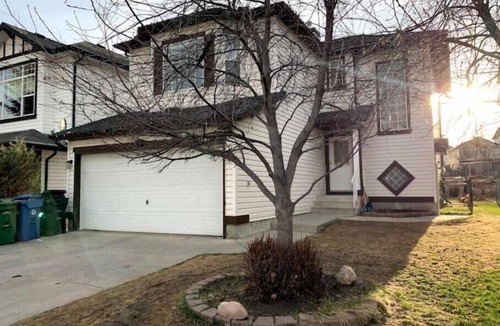 Bridlewood House | Vacation Home Close To Spruce Meadows