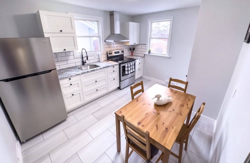 Thunder Bay House | Value for Large Families 4BR 6 beds sleeps 8