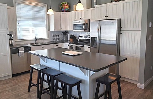 Osoyoos House | View - Beautiful home - 2 kitchens #198