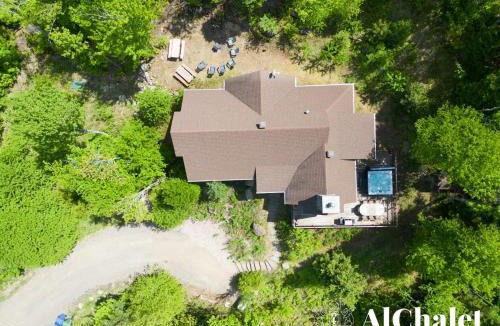 Petite-Riviere-Saint-Francois Ski Chalet | Villa Alpine - Alpin en Foret - Spa