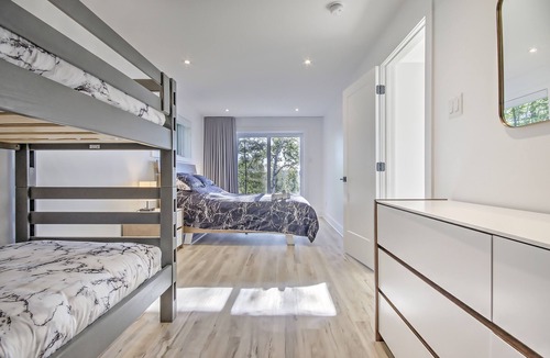 Saint-Jean-de-Matha Ski Chalet | Villa Baraka-L'Envol des Huards, lake view&jacuzzi