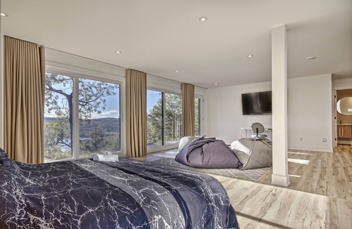 Saint-Jean-de-Matha Ski Chalet | Villa Baraka-L'Envol des Huards, lake view&jacuzzi