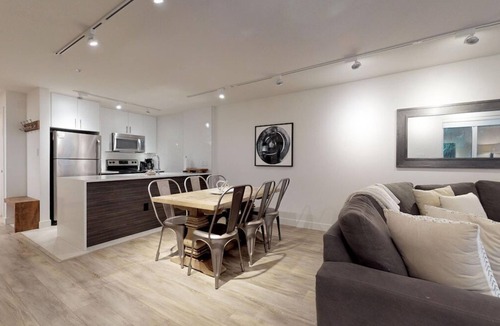 Village North Apartment | VILLAGE STROLL - Spectacular Village Stroll location & Designer Remodel.