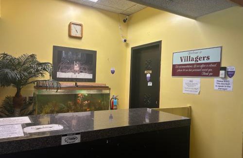Fruitvale Hotel | Villagers Inn