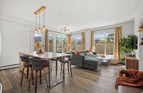 Whyte ave House | Vintage Vibes Near Whyte Private Patio