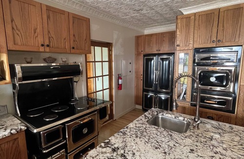 Moose Jaw Bed & Breakfast | Wakamow Heights Bed & Breakfast