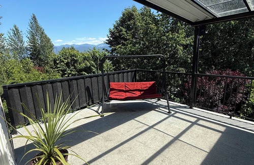 Lower Sumas Mountain House | Walter House | Valley Views, Trails & Mountain