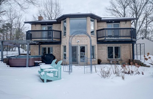 Wasaga Beach Cottage | Wasaga Beach cottage