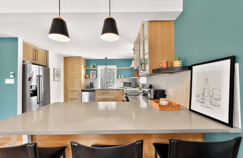 Chertsey Ski Chalet | Waterfront 4BR Chalet: Hot Tub, Kayak, 1h MTL