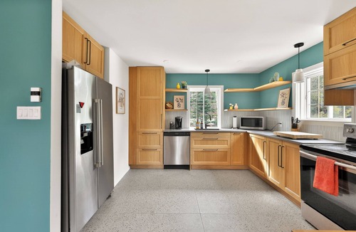 Chertsey Ski Chalet | Waterfront 4BR Chalet: Hot Tub, Kayak, 1h MTL