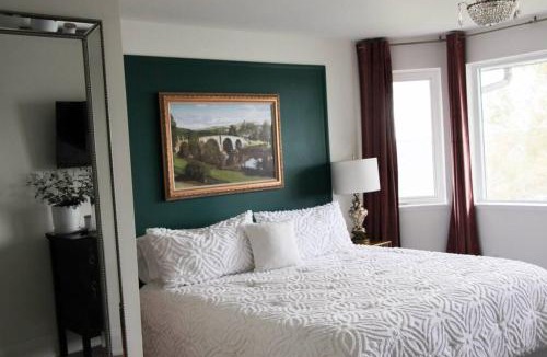 Rossmore House | Waterfront Boutique Accommodation in PEC - Suite 3