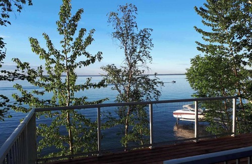 Westerose Cabin | Waterfront cabin Pigeon Lake! August 14 -17 AVAILABLE