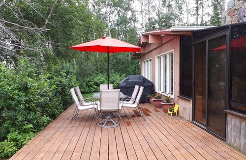 Westerose Cabin | Waterfront cabin Pigeon Lake! August 14 -17 AVAILABLE