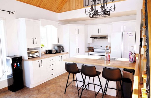 St. Felicien Ski Chalet | Waterfront chalet - Le Grand Heron-Bleu