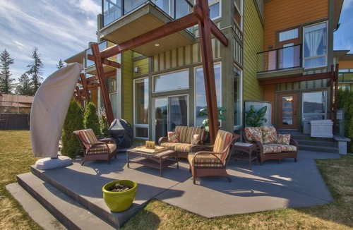 Scotch Creek Condo | Waterfront Condo on Shuswap Lake