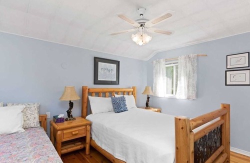 McDougall Cottage | ~Waterfront Cottage in the heart of Parry Sound~