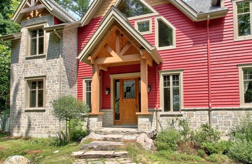 Mont-Tremblant Cottage | Waterfront Luxury Cottage with 5 Bedrooms and Inground Spa