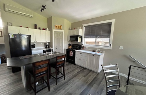 Vernon Apartment | Waterfront property: Couples Getaway: monthly/weekly/daily rates